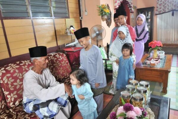 Apakah Amalan Mulia Yang Boleh Dilakukan Pada Hari Raya Aidilfitri
